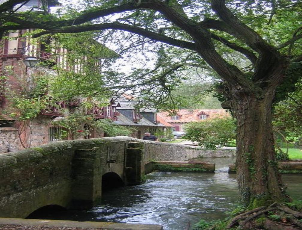 Le Moulin Fleuri Du Petit Appeville 외부 사진